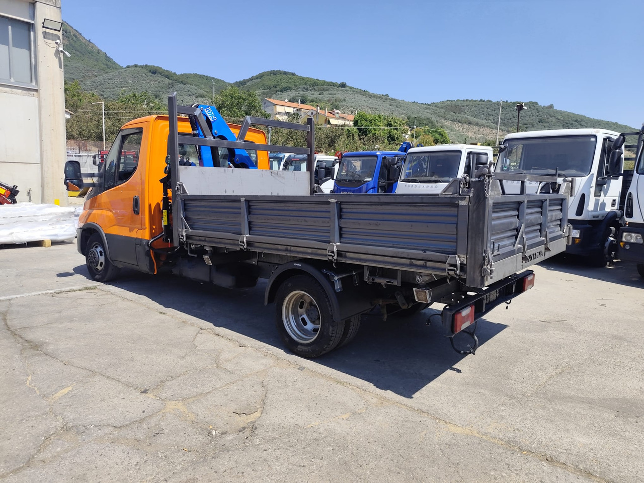 IVECO DAILY 35-140 - משאית מנוף: תמונה 5 IVECO DAILY 35-140 - משאית מנוף: תמונה 5
