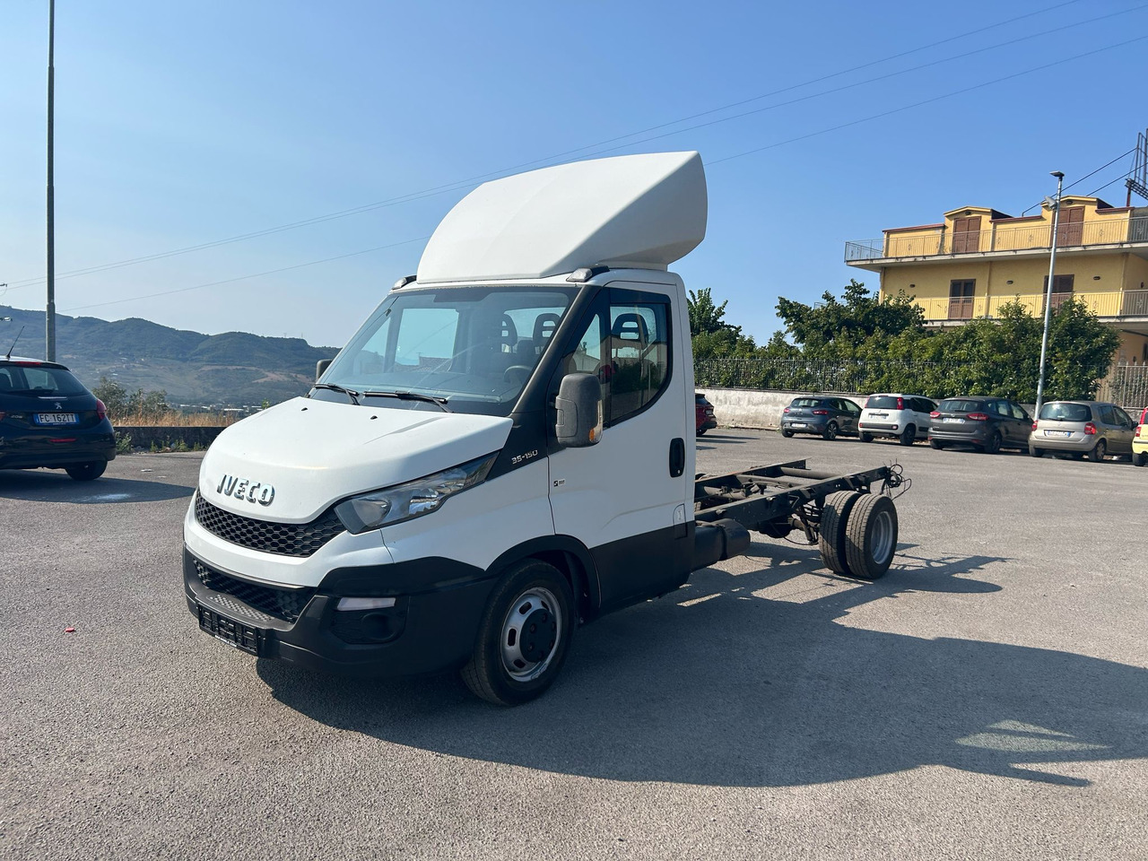 IVECO DAILY 35C15 - כלי רכב מסחרי עם לוח: תמונה 1 IVECO DAILY 35C15 - כלי רכב מסחרי עם לוח: תמונה 1