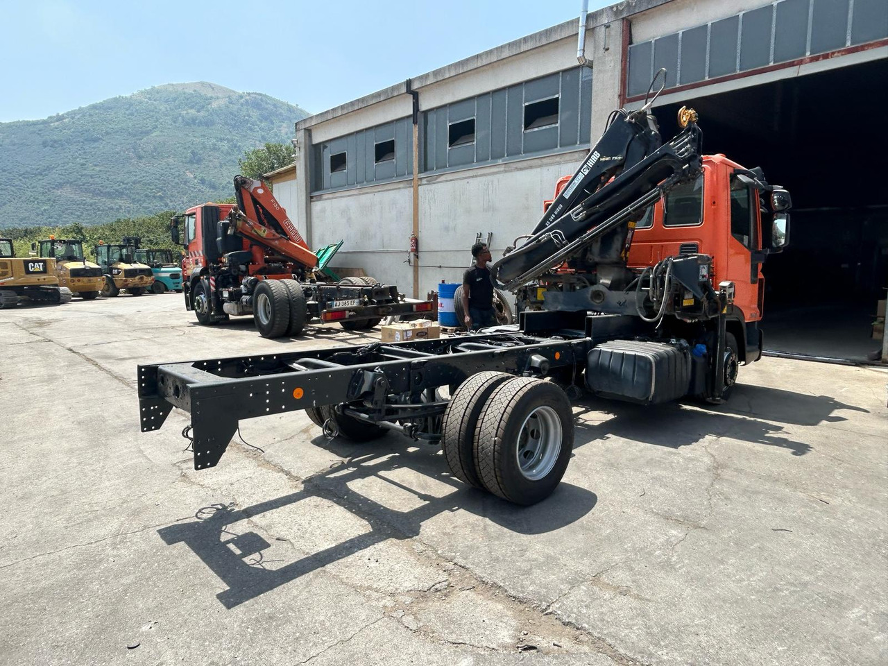 IVECO EUROCARGO 120-190L - משאית מנוף: תמונה 4 IVECO EUROCARGO 120-190L - משאית מנוף: תמונה 4