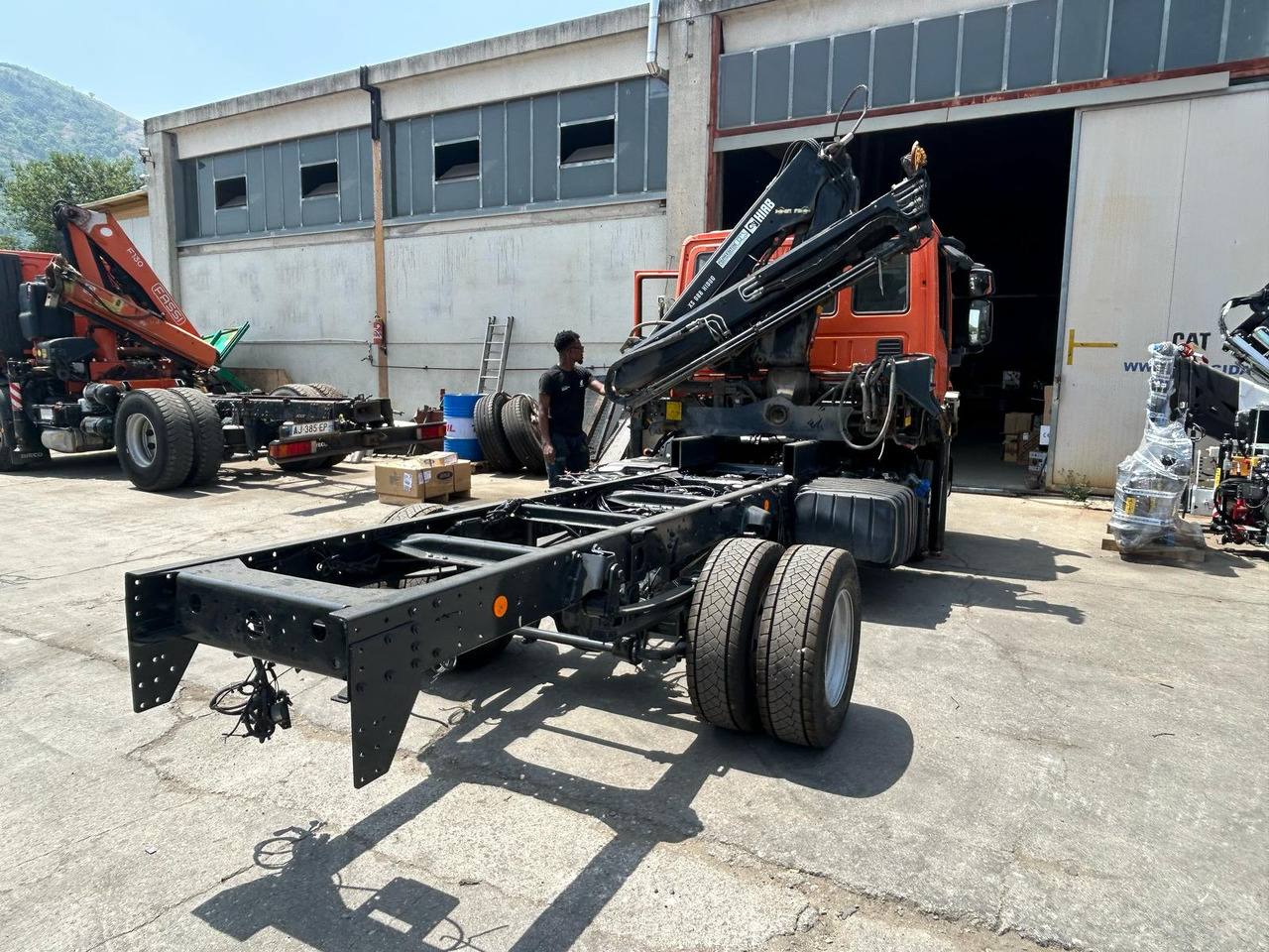 IVECO EUROCARGO 120-190L - משאית מנוף: תמונה 5 IVECO EUROCARGO 120-190L - משאית מנוף: תמונה 5