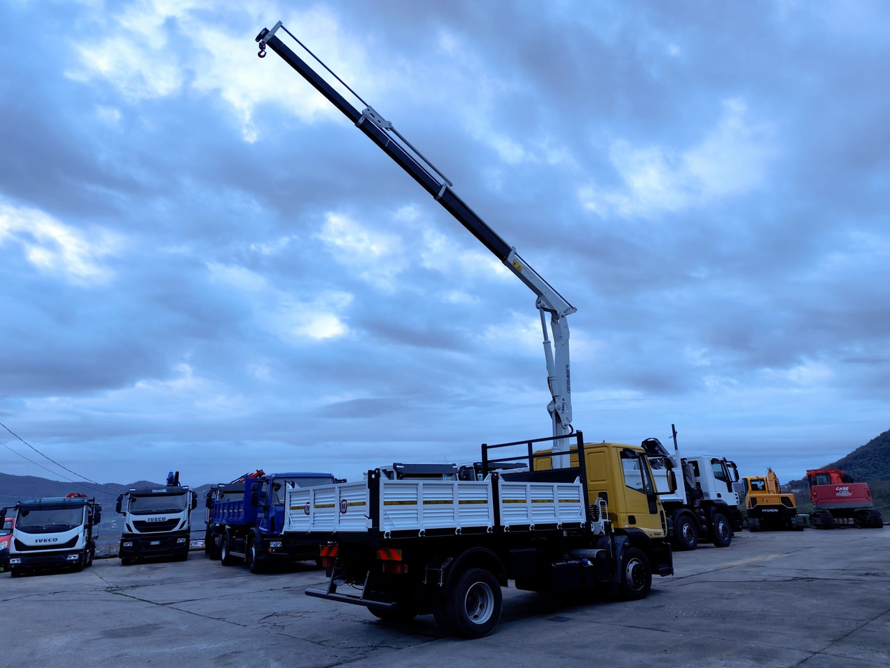 משאית מנוף IVECO EUROCARGO 120E28P: תמונה 20