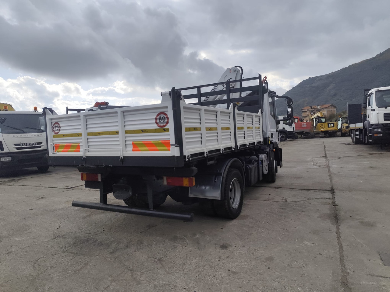 משאית מנוף IVECO EUROCARGO 120E28P: תמונה 12