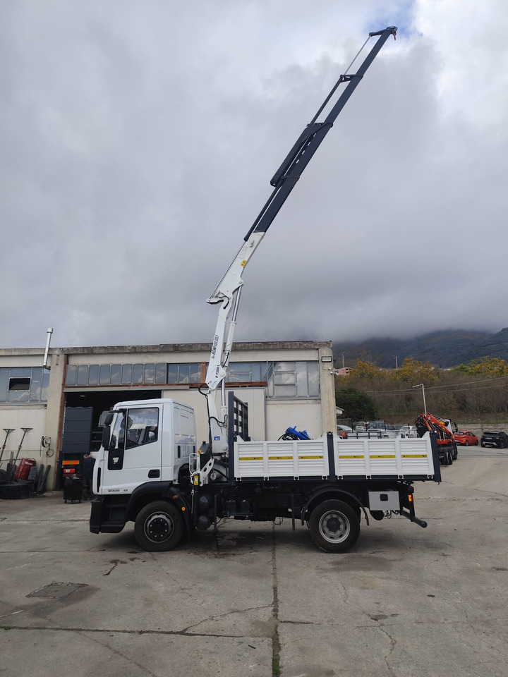 IVECO EUROCARGO 120E28P - משאית מנוף: תמונה 2 IVECO EUROCARGO 120E28P - משאית מנוף: תמונה 2