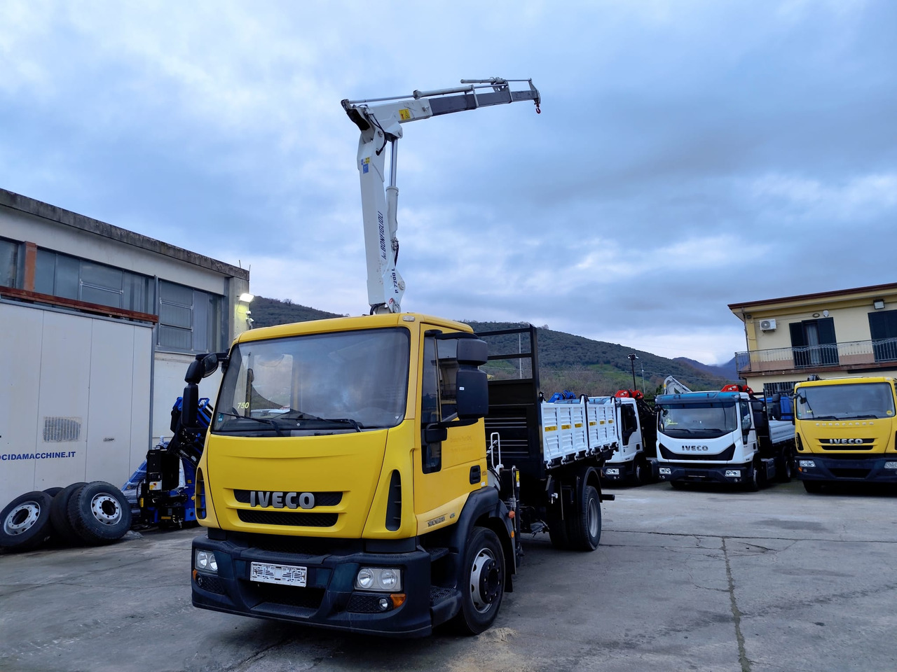 משאית מנוף IVECO EUROCARGO 120E28P: תמונה 25