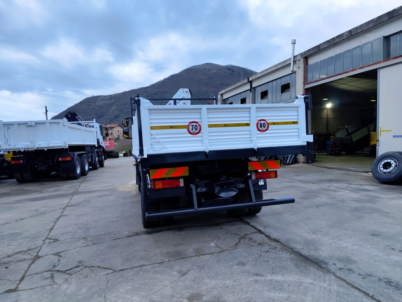 משאית מנוף IVECO EUROCARGO 120E28P: תמונה 38