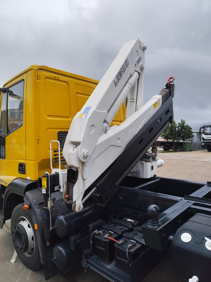 IVECO EUROCARGO 120E28P - משאית מנוף: תמונה 3 IVECO EUROCARGO 120E28P - משאית מנוף: תמונה 3