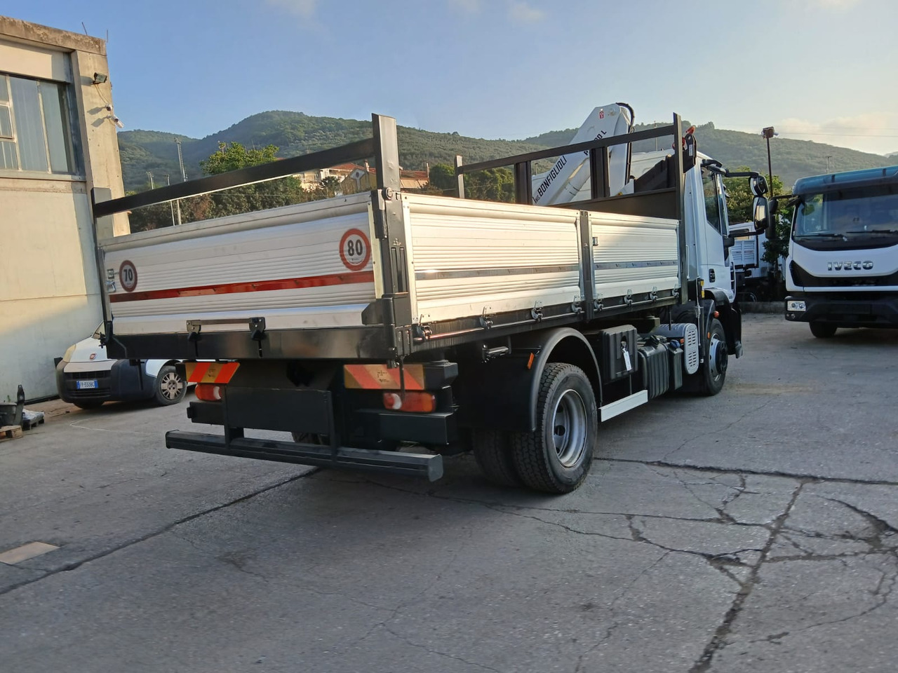 IVECO EUROCARGO 120E28P - משאית מנוף: תמונה 5 IVECO EUROCARGO 120E28P - משאית מנוף: תמונה 5