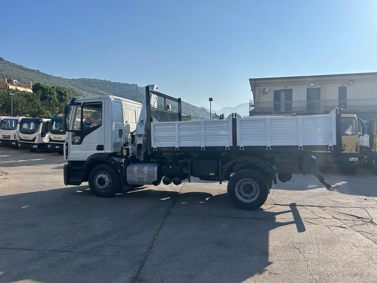 משאית מנוף IVECO EUROCARGO 140-250: תמונה 42
