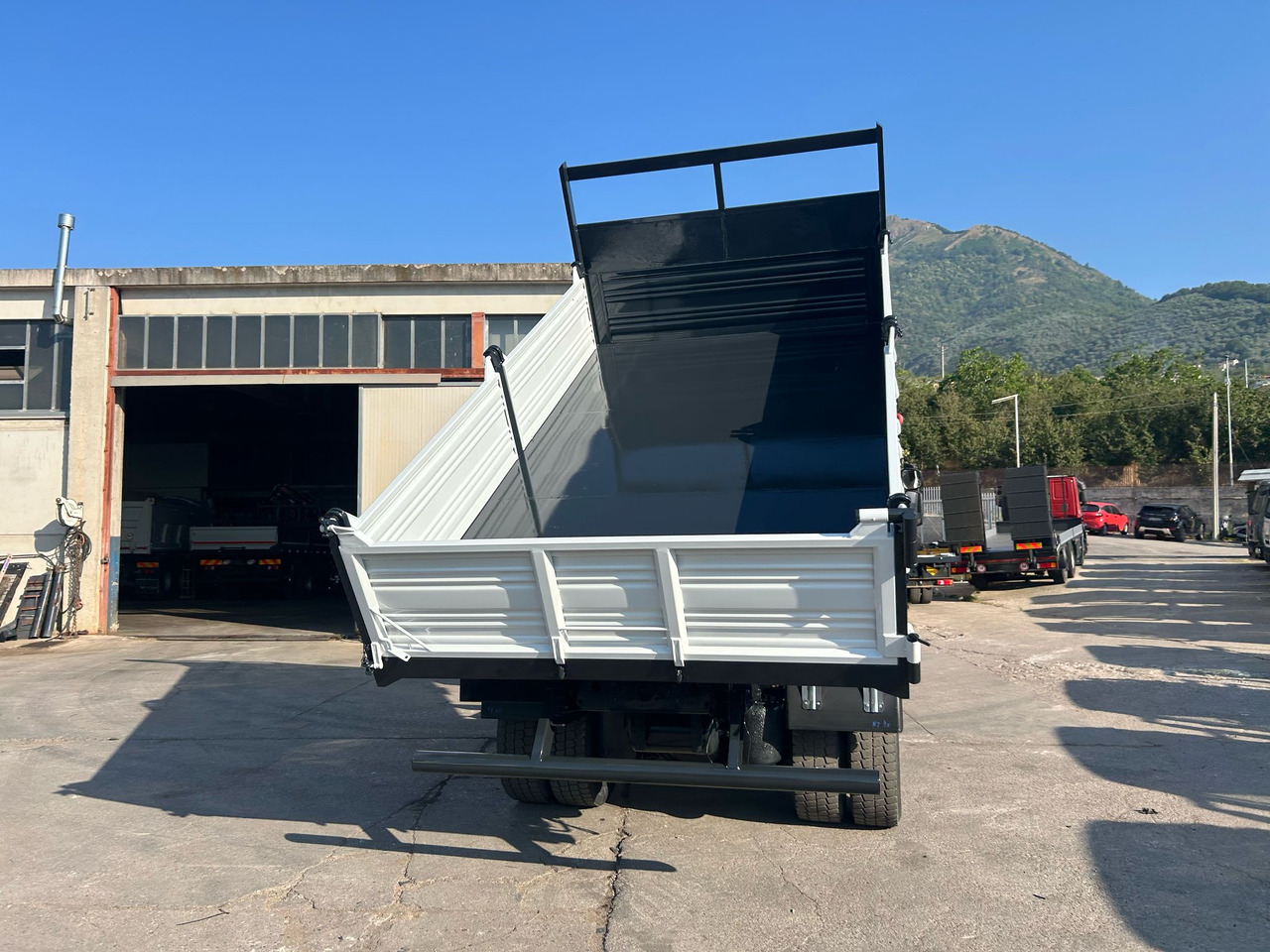 משאית מנוף IVECO EUROCARGO 140-250: תמונה 15