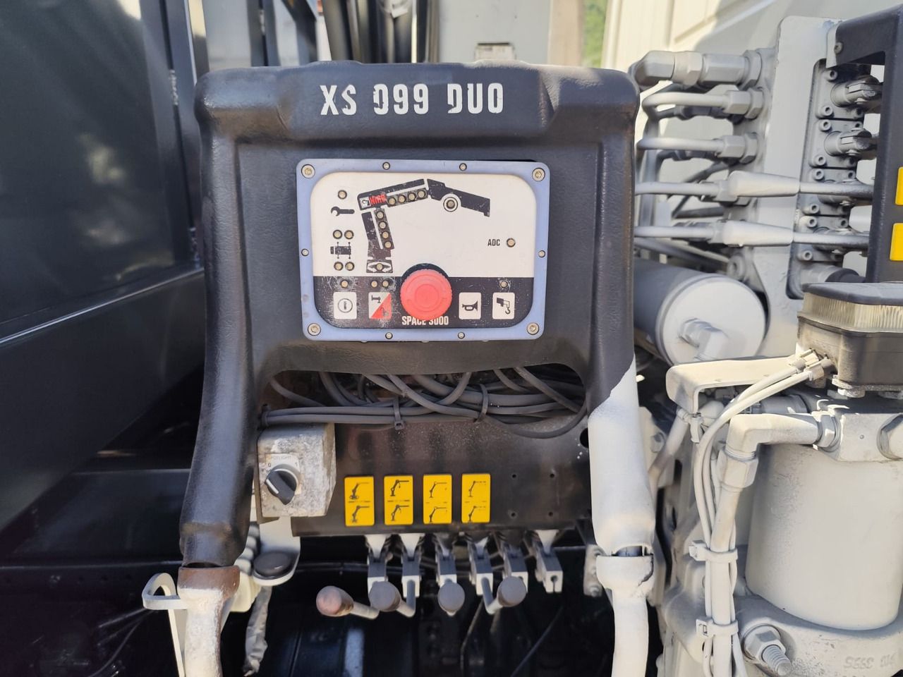 IVECO EUROCARGO 140-250 - משאית מנוף: תמונה 2 IVECO EUROCARGO 140-250 - משאית מנוף: תמונה 2