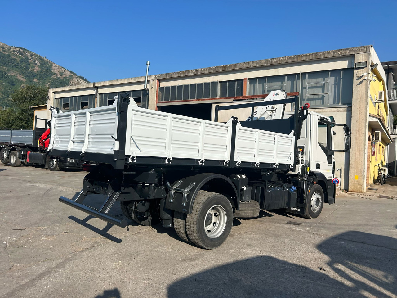 משאית מנוף IVECO EUROCARGO 140-250: תמונה 47