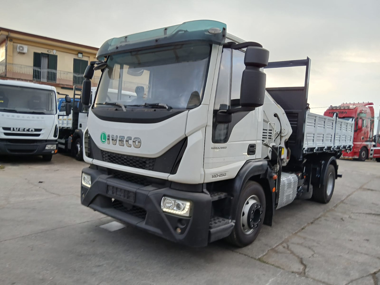 IVECO EUROCARGO 140-250 - משאית מנוף: תמונה 2 IVECO EUROCARGO 140-250 - משאית מנוף: תמונה 2