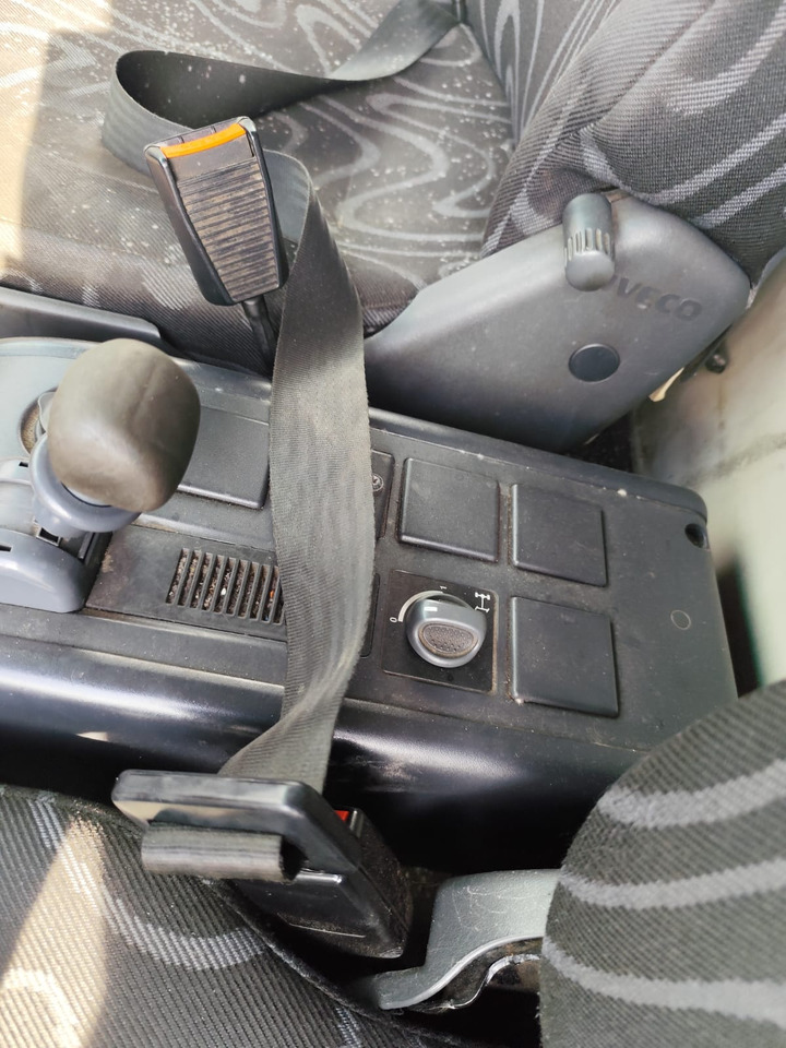IVECO EUROCARGO 140E25 - משאית עם שלדת תא: תמונה 5 IVECO EUROCARGO 140E25 - משאית עם שלדת תא: תמונה 5