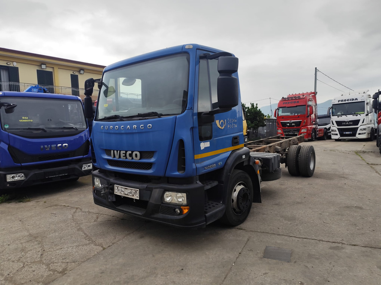 IVECO EUROCARGO 140E25 - משאית עם שלדת תא: תמונה 1 IVECO EUROCARGO 140E25 - משאית עם שלדת תא: תמונה 1