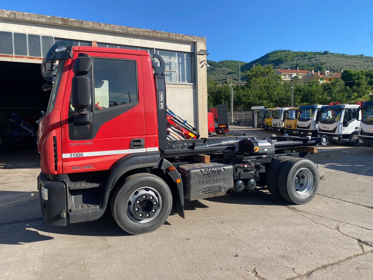 IVECO EUROCARGO 150-280 - משאית הרמת וו: תמונה 3 IVECO EUROCARGO 150-280 - משאית הרמת וו: תמונה 3