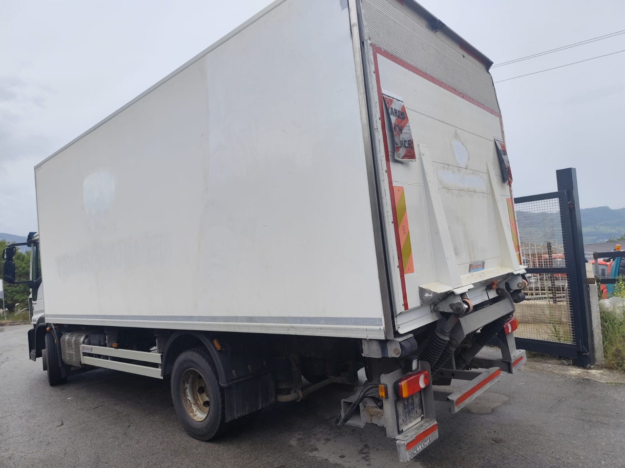 IVECO EUROCARGO 160-280 - משאית תיבה, משאית מנוף: תמונה 4 IVECO EUROCARGO 160-280 - משאית תיבה, משאית מנוף: תמונה 4