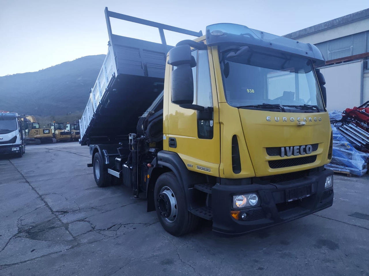 IVECO EUROCARGO 160E30 - משאית מנוף: תמונה 1 IVECO EUROCARGO 160E30 - משאית מנוף: תמונה 1
