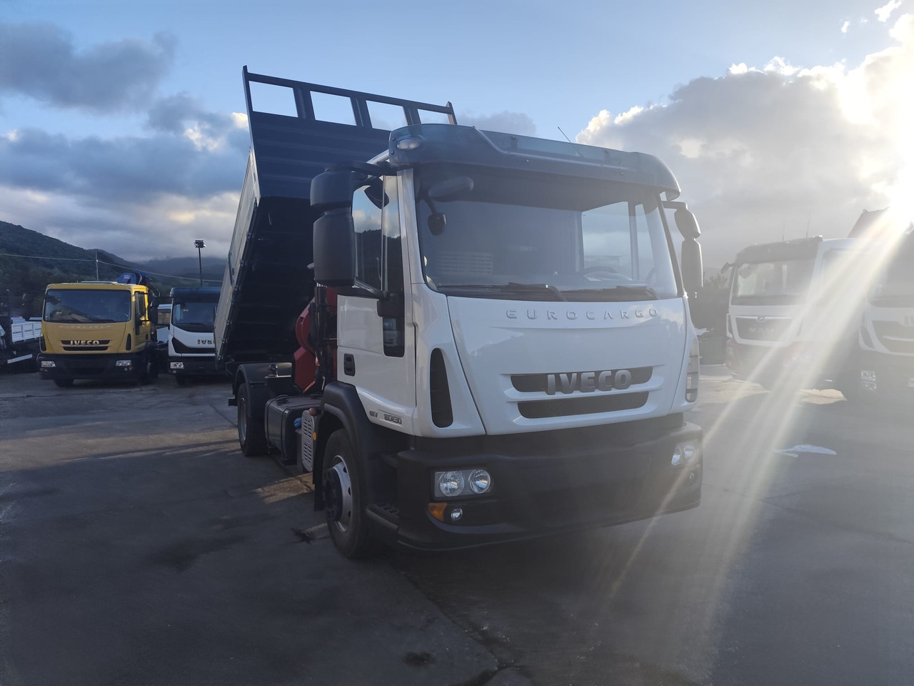 IVECO EUROCARGO 160E30 - משאית מנוף: תמונה 1 IVECO EUROCARGO 160E30 - משאית מנוף: תמונה 1