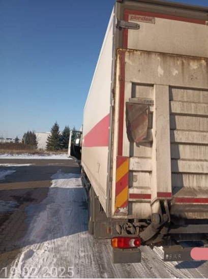 IVECO EUROCARGO 180-250 - משאית עם שלדת תא, משאית מנוף: תמונה 3 IVECO EUROCARGO 180-250 - משאית עם שלדת תא, משאית מנוף: תמונה 3