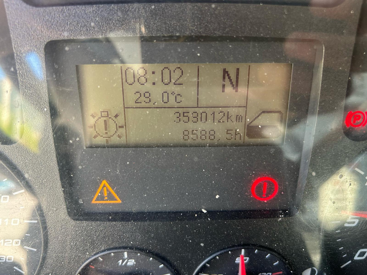 משאית עם שלדת תא IVECO EUROCARGO 180-320: תמונה 18