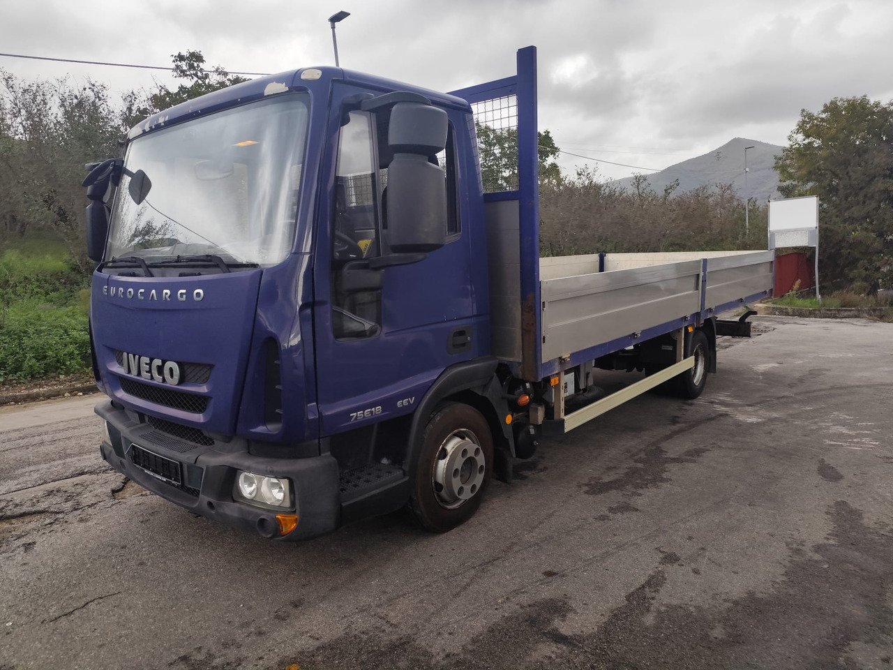 IVECO EUROCARGO 75E18 - מזהיר: תמונה 1 IVECO EUROCARGO 75E18 - מזהיר: תמונה 1