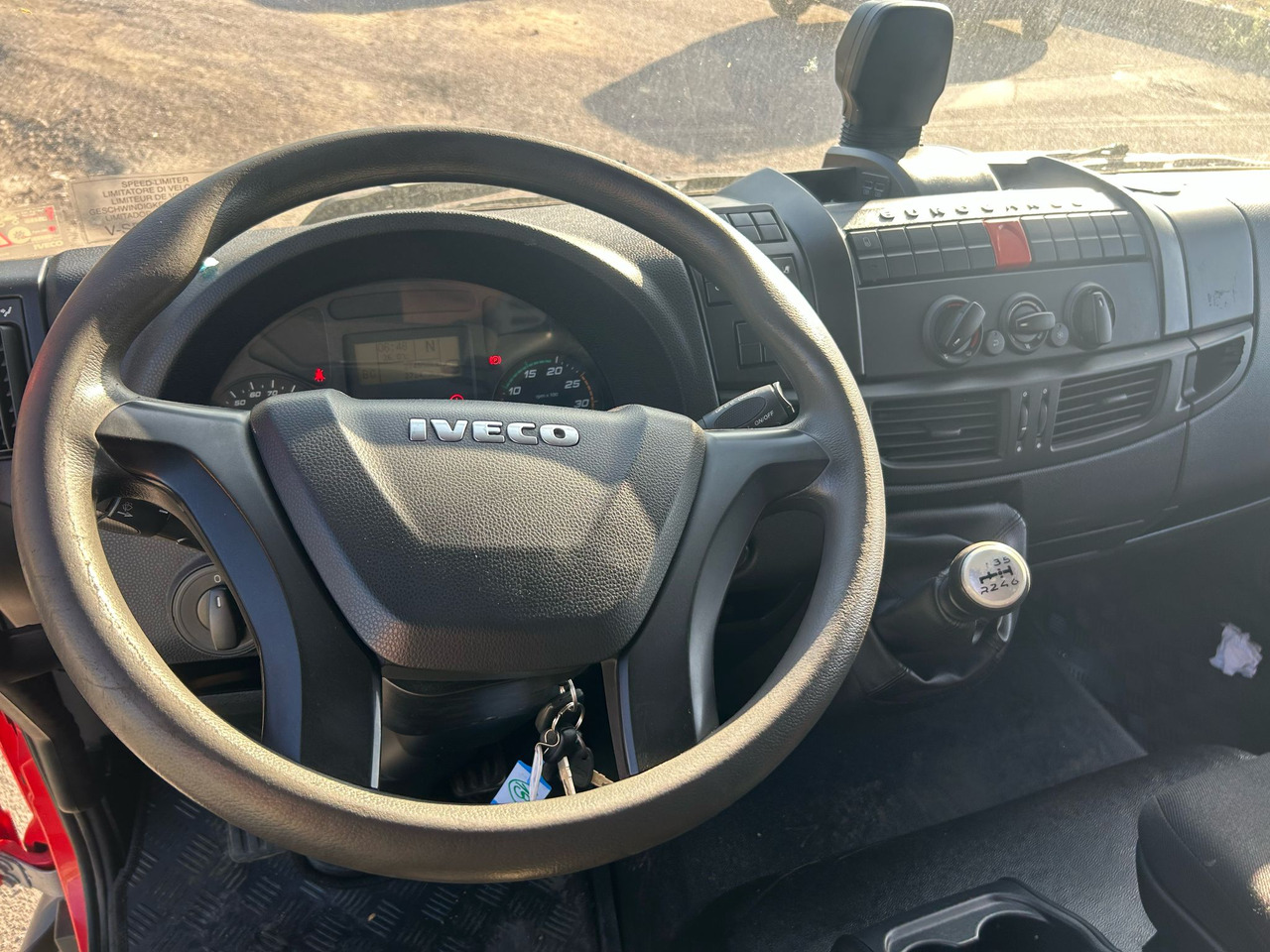 IVECO EUROCARGO 80-190 - משאית עם שלדת תא: תמונה 3 IVECO EUROCARGO 80-190 - משאית עם שלדת תא: תמונה 3