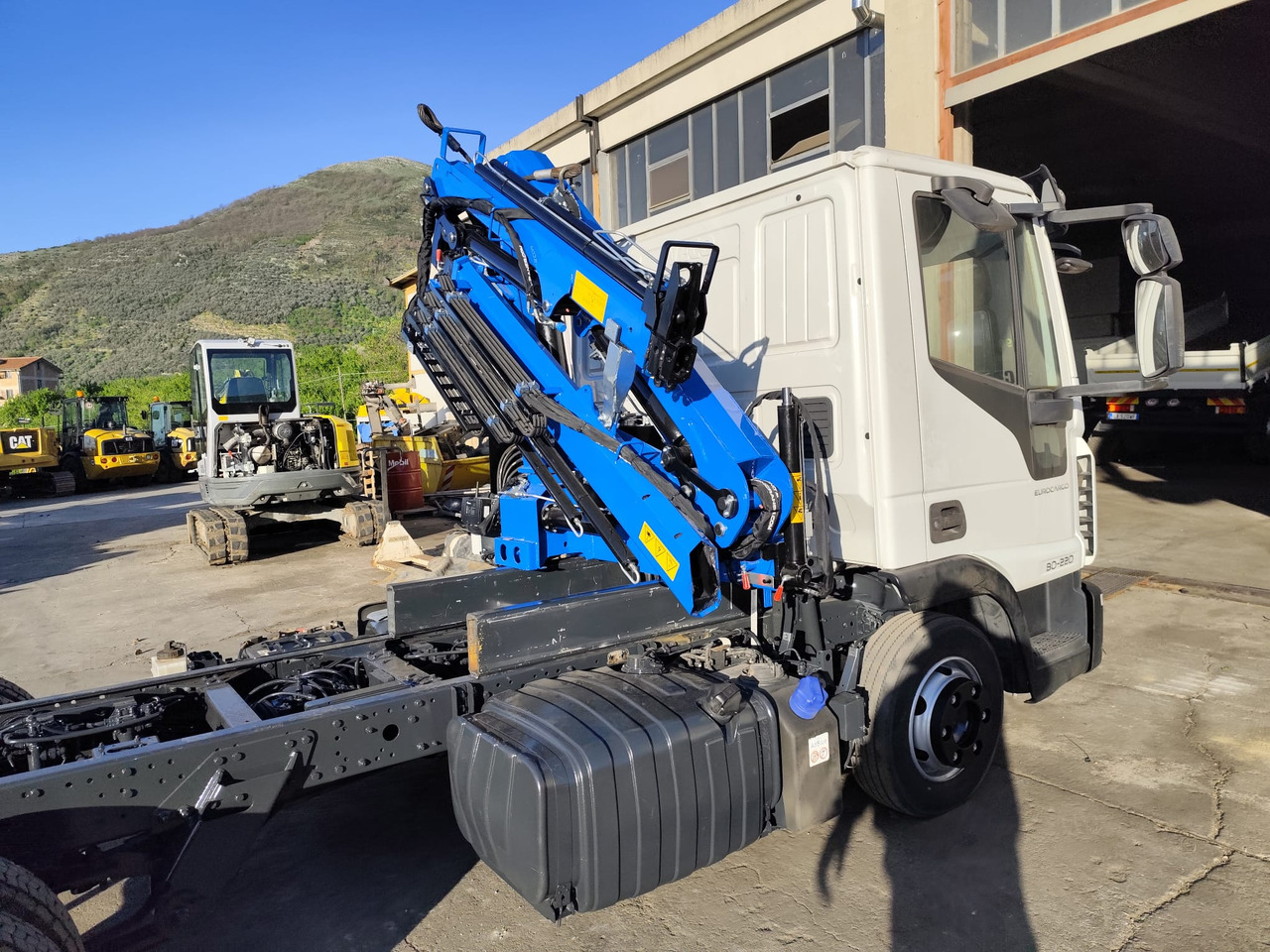 IVECO EUROCARGO 80E22 - משאית מנוף: תמונה 5 IVECO EUROCARGO 80E22 - משאית מנוף: תמונה 5