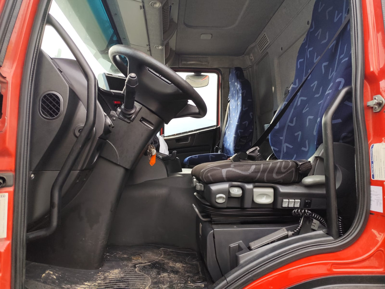 IVECO STRALIS 190S31 - משאית הרמת וו: תמונה 3 IVECO STRALIS 190S31 - משאית הרמת וו: תמונה 3