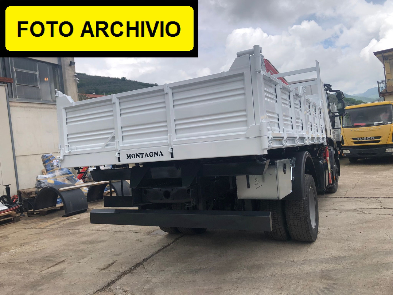 IVECO STRALIS 190S31 - משאית מנוף: תמונה 2 IVECO STRALIS 190S31 - משאית מנוף: תמונה 2