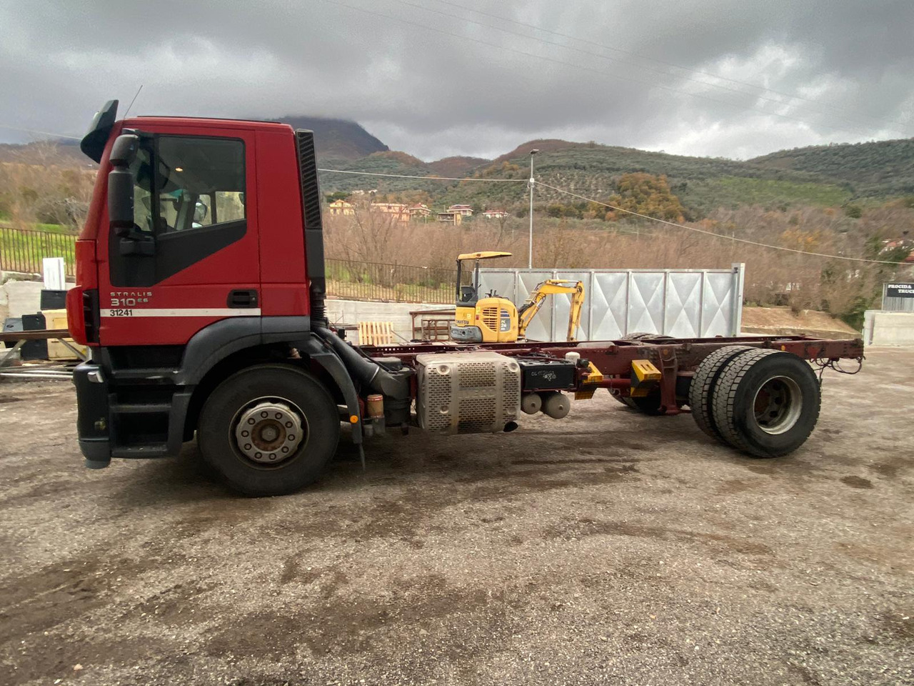 IVECO STRALIS 190S31 - משאית עם שלדת תא: תמונה 2 IVECO STRALIS 190S31 - משאית עם שלדת תא: תמונה 2