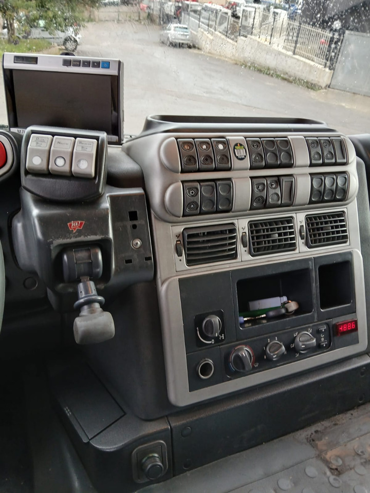 IVECO STRALIS AD 260S31 - משאית עם שלדת תא: תמונה 3 IVECO STRALIS AD 260S31 - משאית עם שלדת תא: תמונה 3
