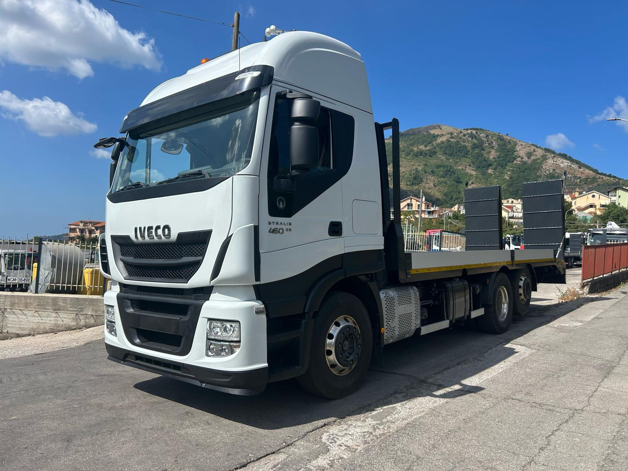 IVECO STRALIS AS 260S46 - משאית צד נופל/ שטוחה: תמונה 1 IVECO STRALIS AS 260S46 - משאית צד נופל/ שטוחה: תמונה 1