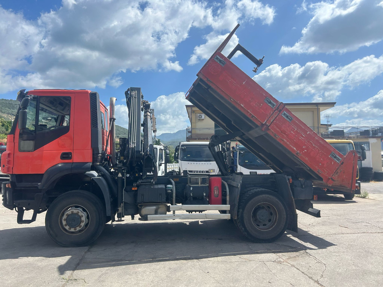 IVECO TRAKKER 190T36 - משאית מנוף: תמונה 4 IVECO TRAKKER 190T36 - משאית מנוף: תמונה 4