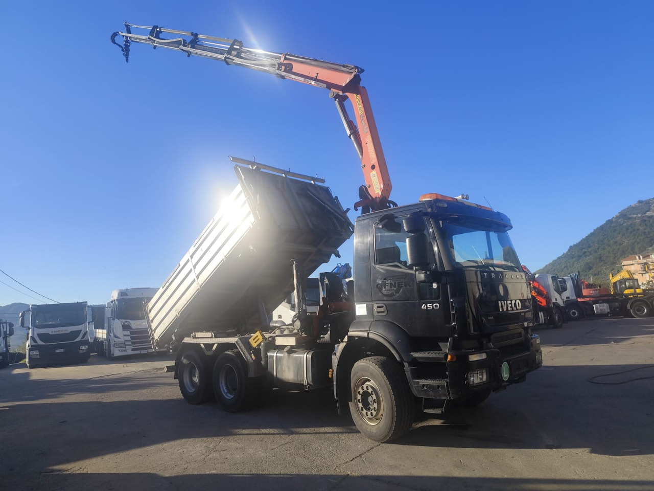 IVECO TRAKKER 380T45 - משאית מנוף: תמונה 4 IVECO TRAKKER 380T45 - משאית מנוף: תמונה 4