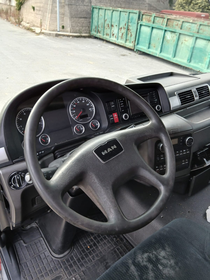 MAN TGX 26.440 - משאית עם שלדת תא: תמונה 4 MAN TGX 26.440 - משאית עם שלדת תא: תמונה 4