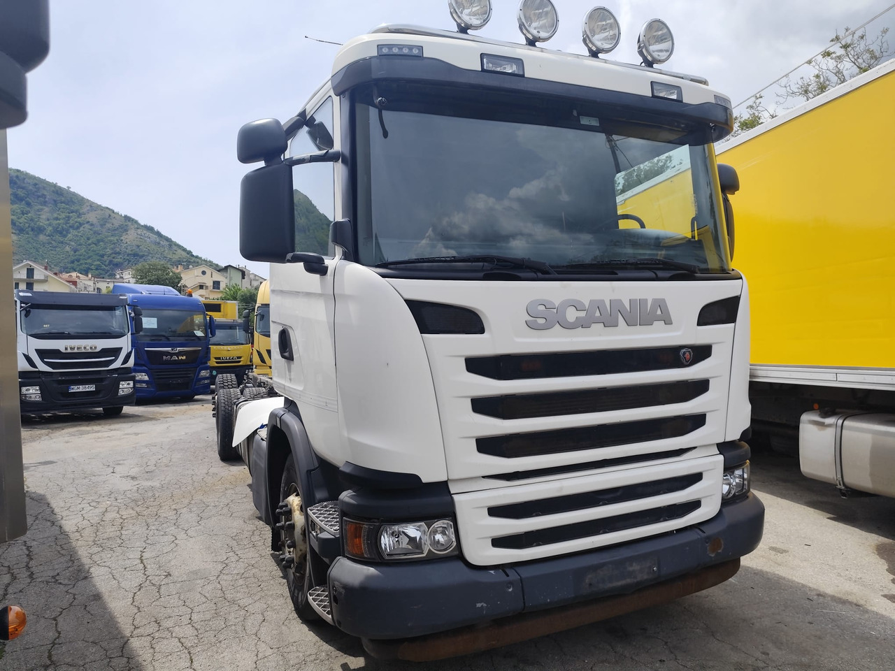 משאית עם שלדת תא SCANIA G450: תמונה 17