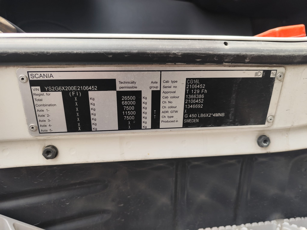 משאית עם שלדת תא SCANIA G450: תמונה 6