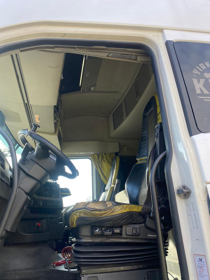 VOLVO FH16.660 - משאית צד נופל/ שטוחה: תמונה 4 VOLVO FH16.660 - משאית צד נופל/ שטוחה: תמונה 4
