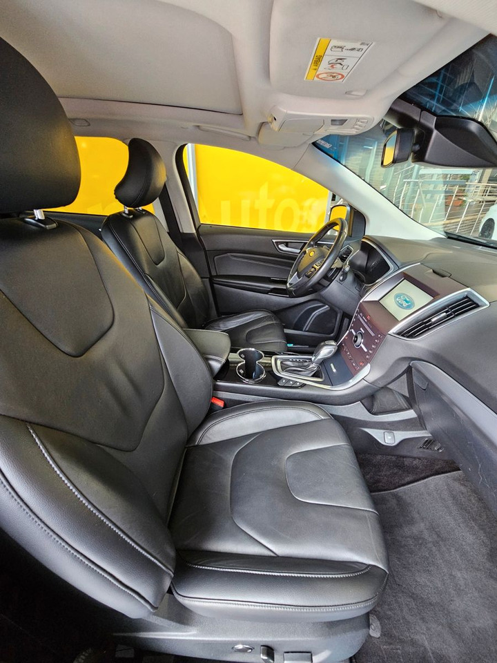 Ford Edge Titanium 4x4 AHK ACC SchiebeDach Navi LED - SUV: תמונה 5 Ford Edge Titanium 4x4 AHK ACC SchiebeDach Navi LED - SUV: תמונה 5