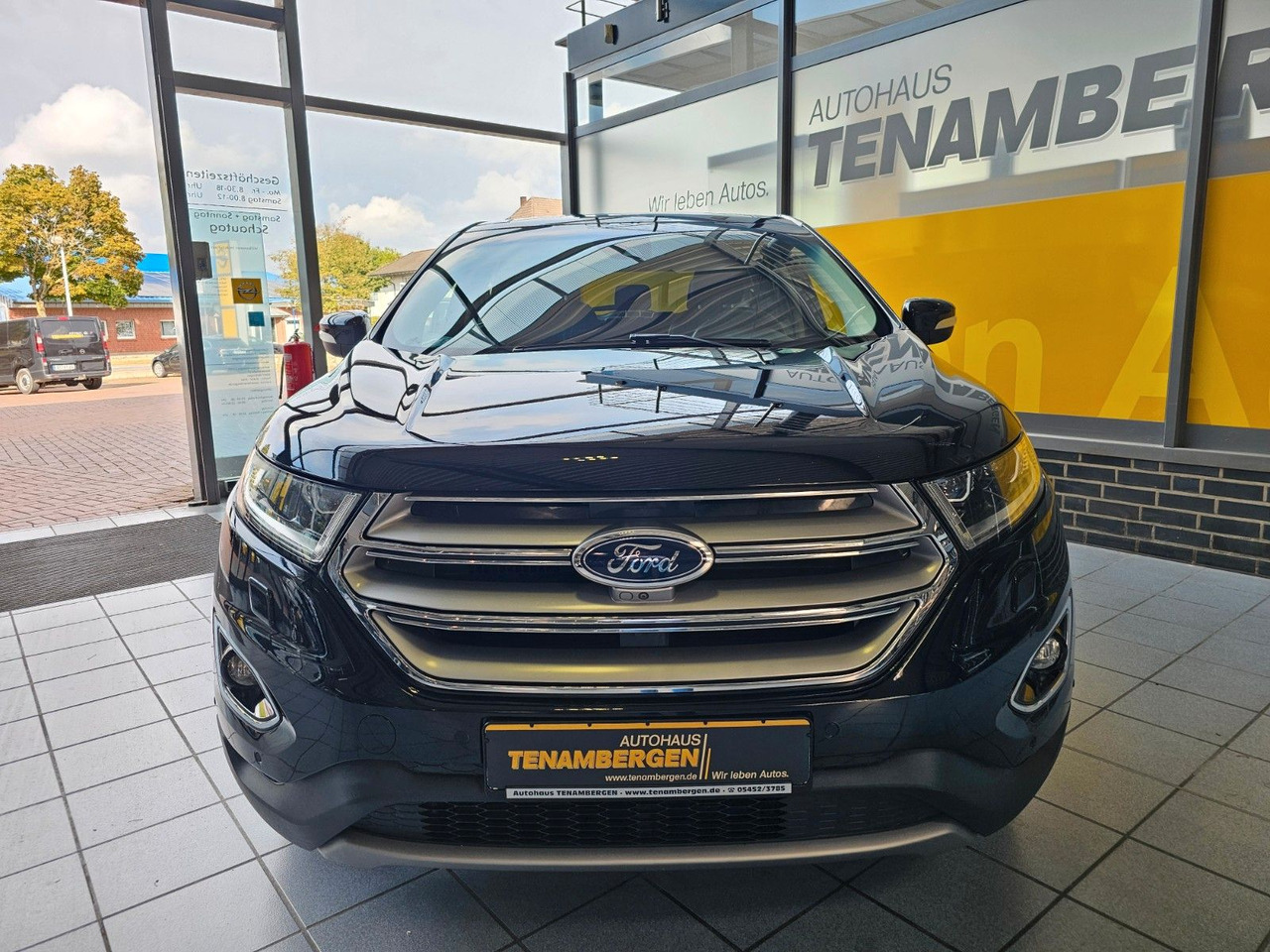Ford Edge Titanium 4x4 AHK ACC SchiebeDach Navi LED - SUV: תמונה 4 Ford Edge Titanium 4x4 AHK ACC SchiebeDach Navi LED - SUV: תמונה 4