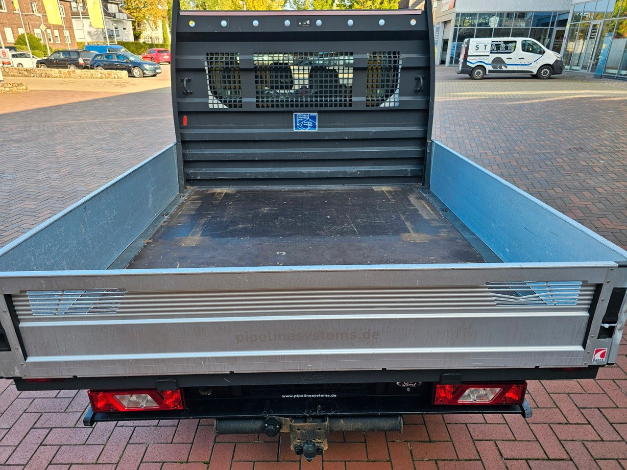Ford Transit Pritsche 310 DoKa AHK Klima 7 Sitzer - כלי רכב מסחרי במיטה שטוחה, כלי רכב מסחרי קומבי: תמונה 4 Ford Transit Pritsche 310 DoKa AHK Klima 7 Sitzer - כלי רכב מסחרי במיטה שטוחה, כלי רכב מסחרי קומבי: תמונה 4