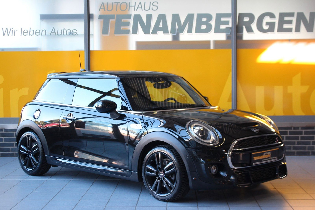 MINI Cooper S 3 trg. Pepper JCW LED H&K - סדאן: תמונה 1 MINI Cooper S 3 trg. Pepper JCW LED H&K - סדאן: תמונה 1