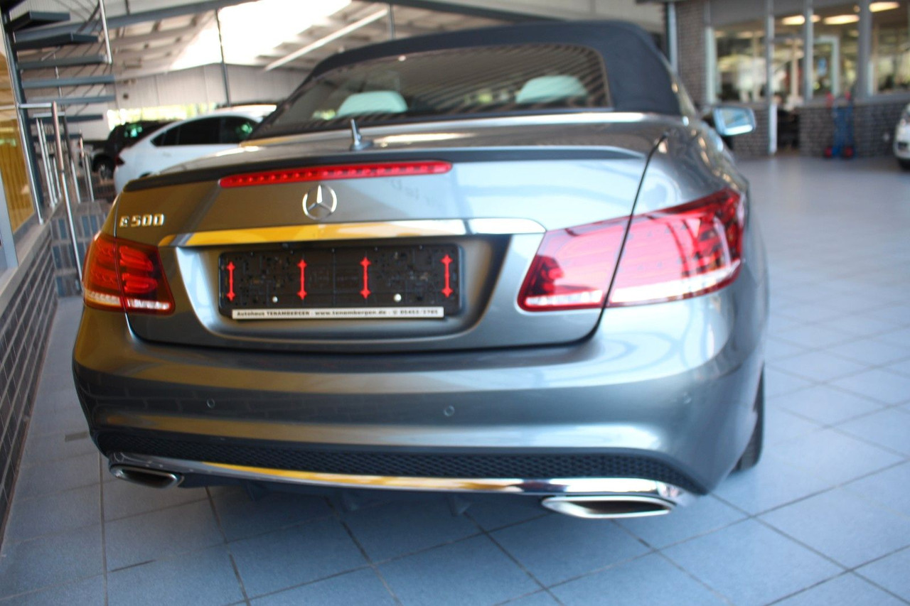 Mercedes-Benz E 500 Cabrio AMG Leder Memory Kamera LED DAB ACC - מכונית: תמונה 4 Mercedes-Benz E 500 Cabrio AMG Leder Memory Kamera LED DAB ACC - מכונית: תמונה 4