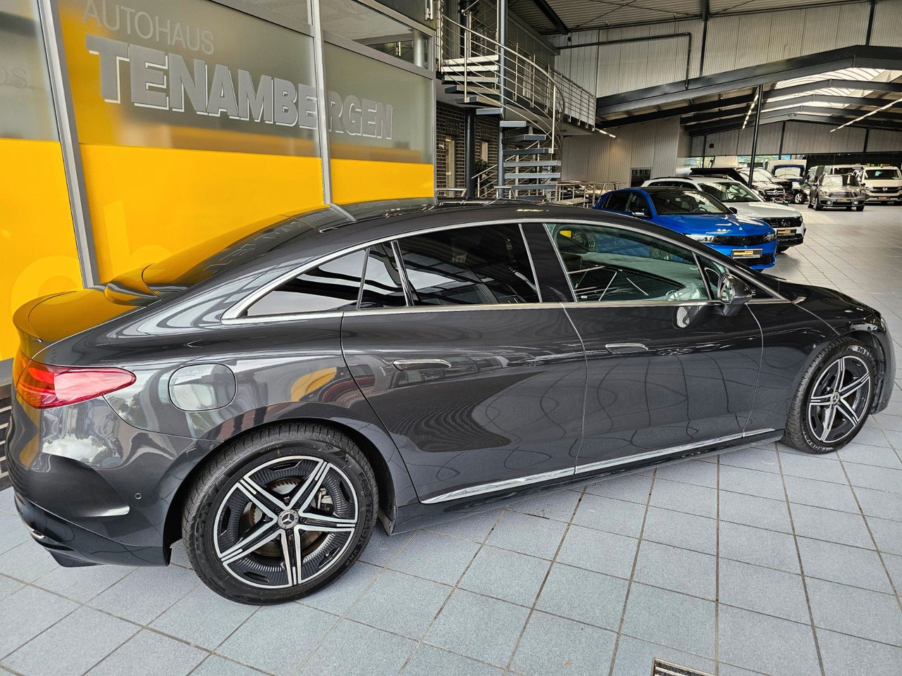 Mercedes-Benz EQE 350 AMG Edition ACC Memory eHeckkl. - מכונית: תמונה 3 Mercedes-Benz EQE 350 AMG Edition ACC Memory eHeckkl. - מכונית: תמונה 3