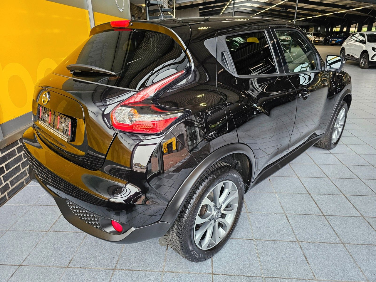 Nissan Juke 1.2 DIG-T 360 / Navi / Ganzjahresreifen - SUV: תמונה 4 Nissan Juke 1.2 DIG-T 360 / Navi / Ganzjahresreifen - SUV: תמונה 4