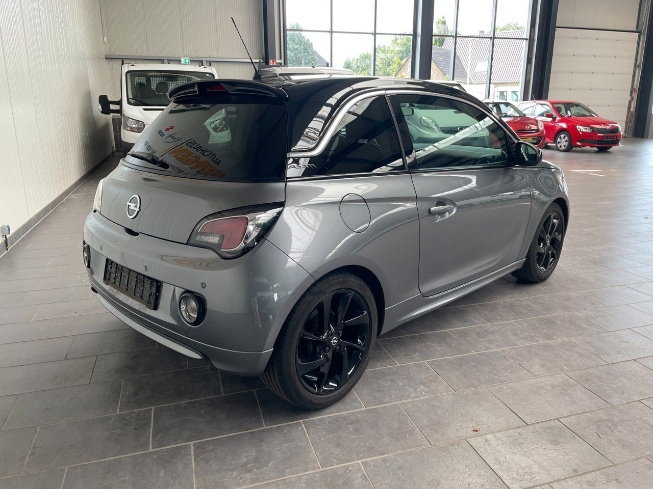 Opel Adam Slam Tempomat Sound-System Infinity - מכונית: תמונה 3 Opel Adam Slam Tempomat Sound-System Infinity - מכונית: תמונה 3