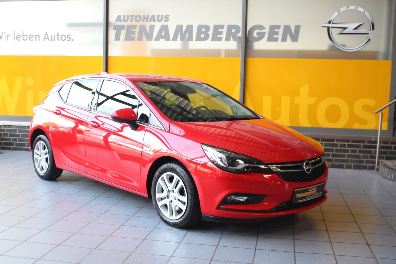 Opel Astra K Lim. Innovation Navi Voll-LED Kamera - סדאן: תמונה 1 Opel Astra K Lim. Innovation Navi Voll-LED Kamera - סדאן: תמונה 1
