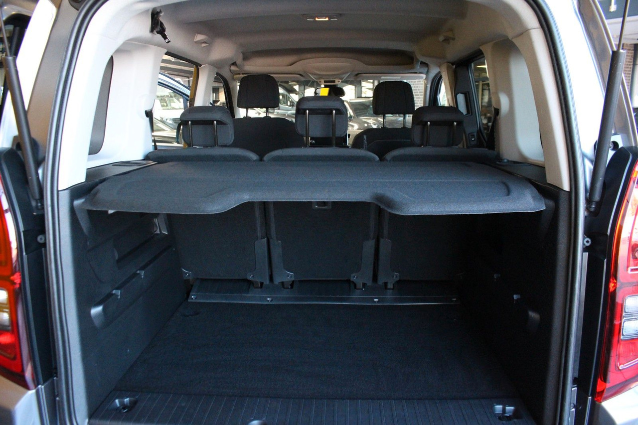 כלי רכב מסחרי לנוסעים Opel Combo Life E Innovation AT-8 Navi Kamera HuD AHK: תמונה 13