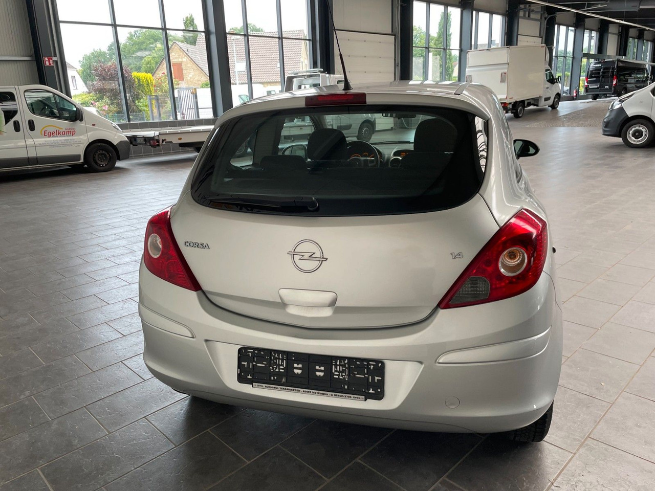 Opel Corsa D Edition Tüv Neu - מכונית: תמונה 4 Opel Corsa D Edition Tüv Neu - מכונית: תמונה 4