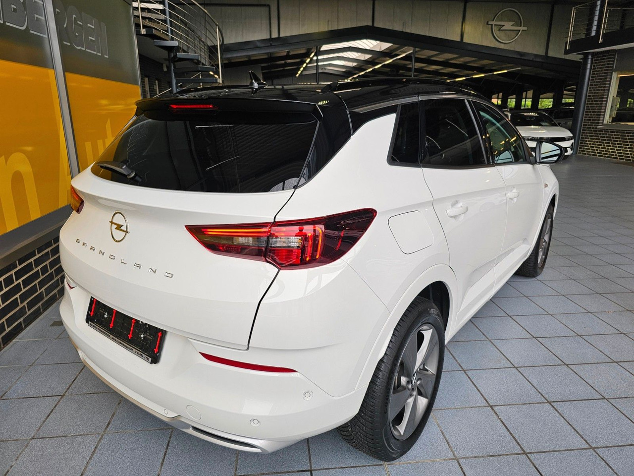 Opel Grandland Elegance AT-8 Navi Kamera LED - SUV: תמונה 4 Opel Grandland Elegance AT-8 Navi Kamera LED - SUV: תמונה 4